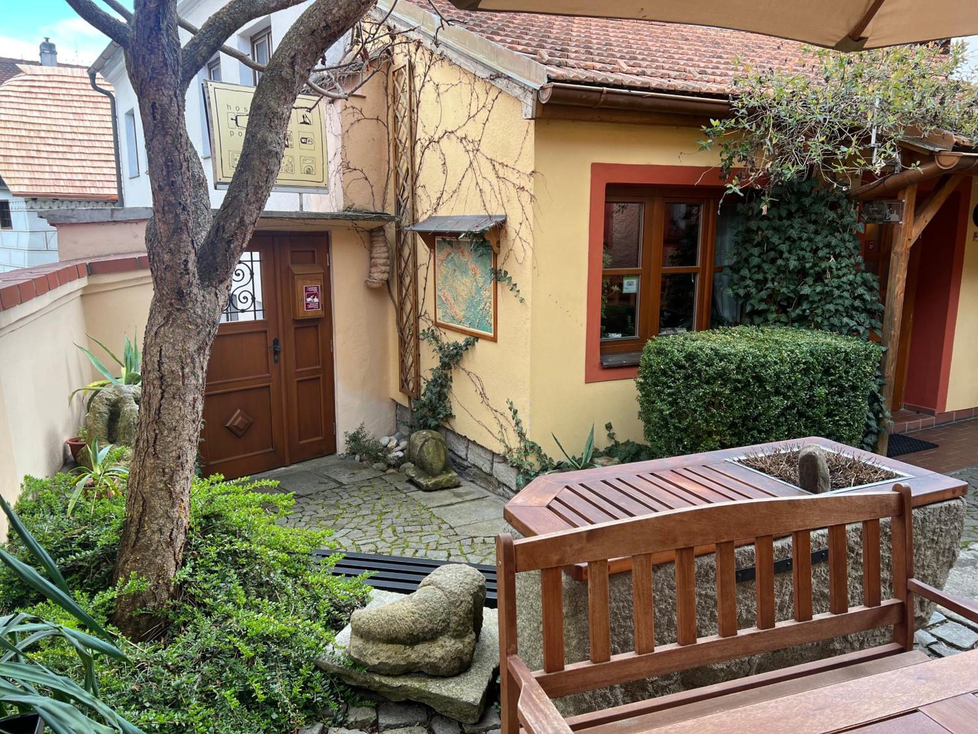 Hostel Postel Cesky Krumlov Bagian luar foto