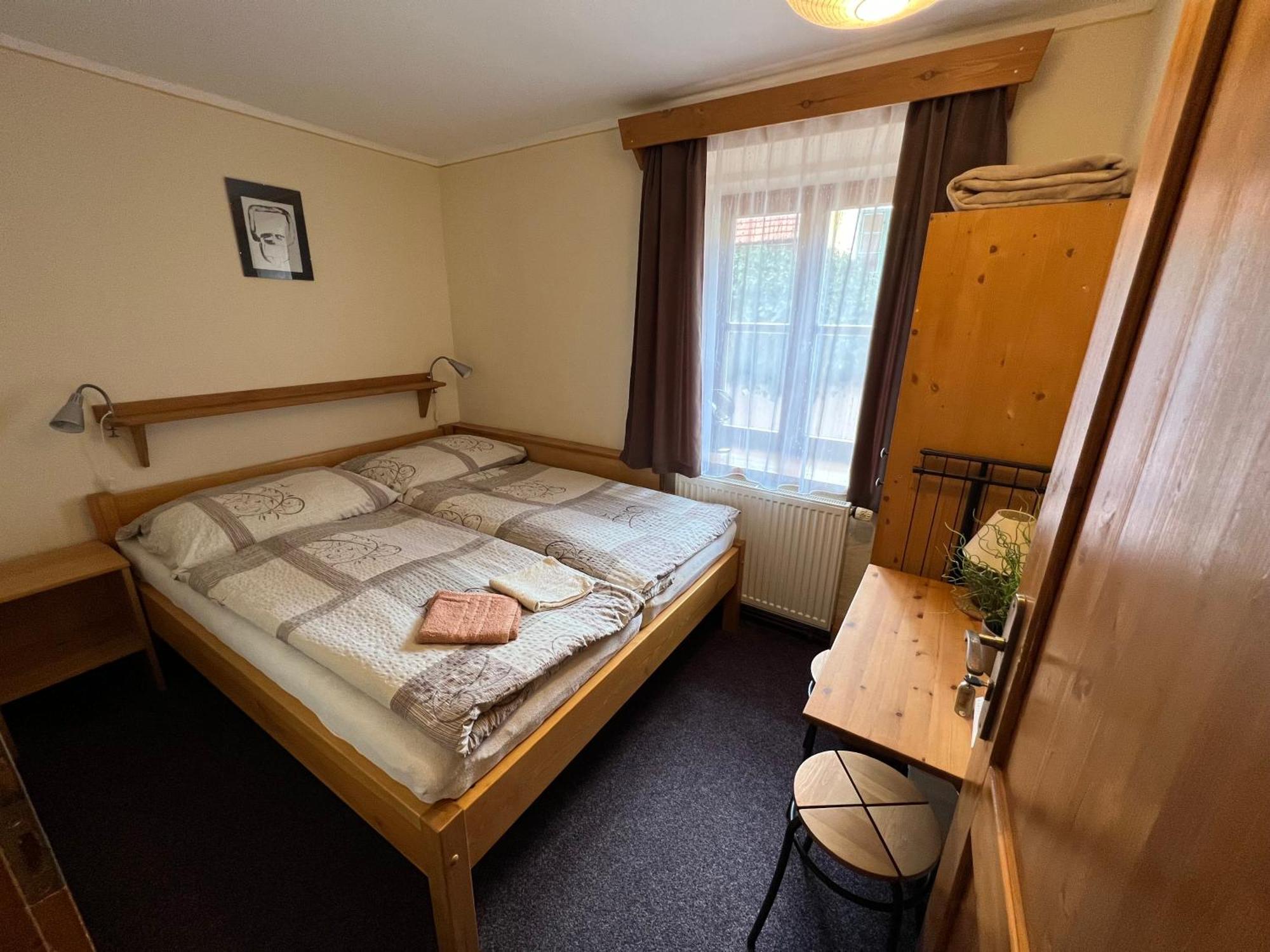 Hostel Postel Cesky Krumlov Bagian luar foto