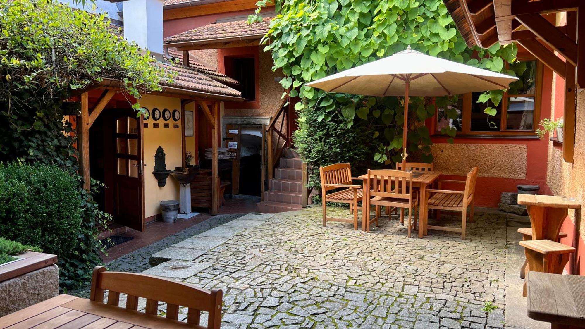 Hostel Postel Cesky Krumlov Bagian luar foto